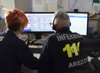 17enne perde il controllo della moto e cade in fossato, in codice rosso alle Scotte