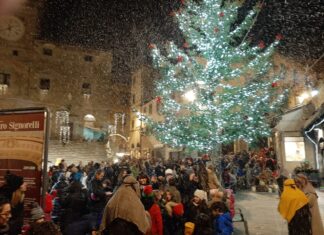 Natale a Cortona, comune al lavoro