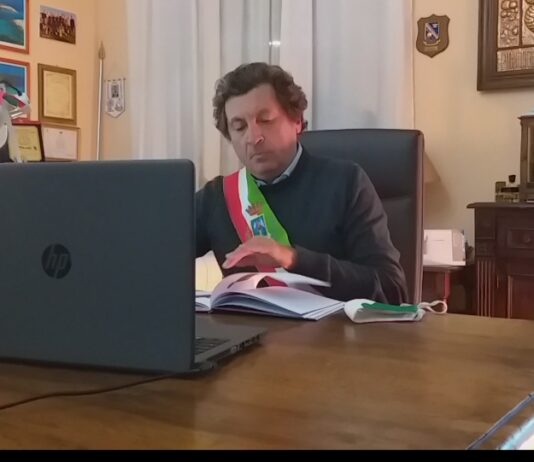 “Libriamoci2020” giornate di lettura nelle scuole. Positivi alle storie, Punto e Basta!