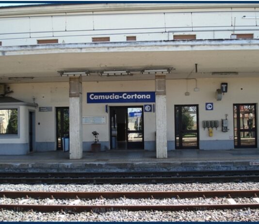 Il Comune di Cortona ha richiesto la fermata di altri due treni regionali per Firenze
