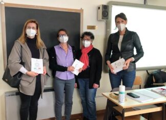 Nella “Settimana Civica” consegnate copie della Costituzione agli studenti delle classi terze della scuola “Dante Alighieri”