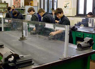 Studenti del Professionale per Meccanici di Foiano a lezione in aziende di Castiglion Fiorentino e Camucia