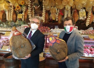Parte la sfida del “Prosciutto” tra il comune di Norcia e quello di Castiglion Fiorentino