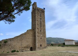 Castiglion Fiorentino, se nasce un bambino la campana del Cassero suona “a festa”