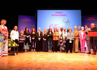 Grande successo e una pioggia di emozioni per l’VIII Premio Internazionale semplicemente donna