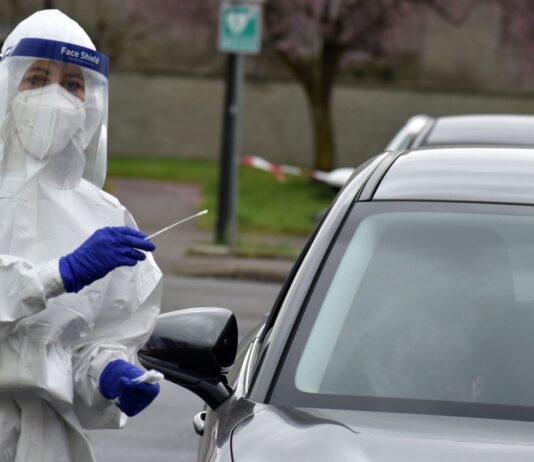 Cambiano i tempi della quarantena per i contatti dei positivi al Covid