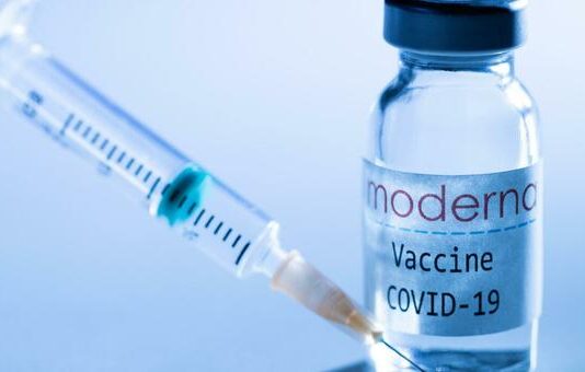 Vaccini ancora nel caos: Moderna sospeso in Svezia, Danimarca e Finlandia
