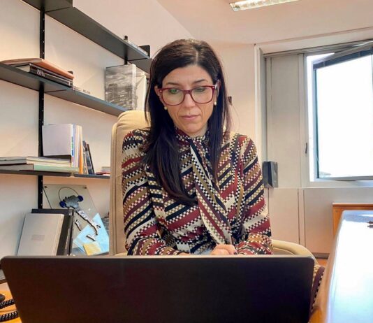 Un bastone elettronico per non vedenti. Lo userà la Protezione civile nelle emergenze