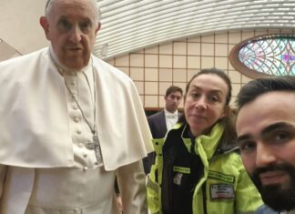 Oggi oltre 50 infermieri sono stati ricevuti all’udienza con il Santo Padre Papa Francesco.