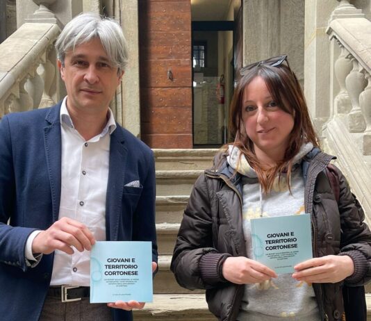 Cortona, la presentazione del report su memoria, azioni aggregative, gusti musicali e artistici dei giovani