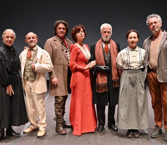 Cederna, Gravina e “Zio Vanja”: martedì 5 aprile si conclude la stagione al Teatro Signorelli