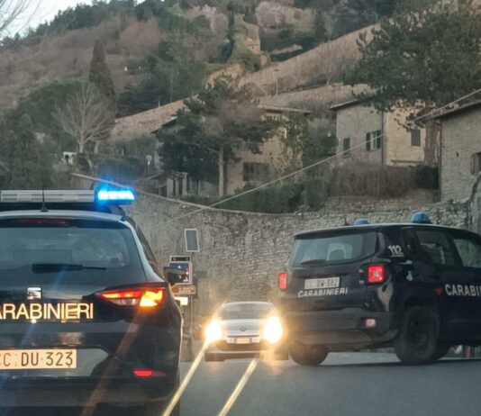 Furti nei supermercati: arrestato 23enne a Castiglion Fiorentino