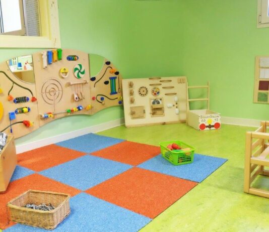 Cortona, torna “Nati per leggere”: i genitori possono prenotare le letture al nido