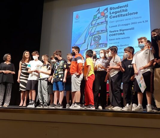 Cortona: con un progetto sulla Costituzione gli studenti celebrano la Giornata della Legalità