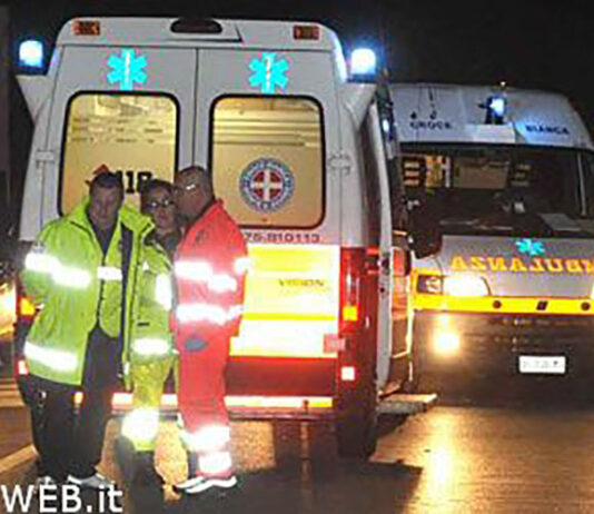 Incidente auto-motorino a Marciano della Chiana, 15enne in codice rosso a Siena