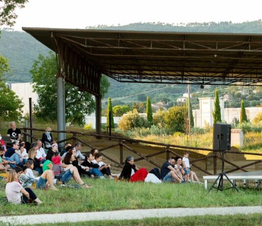 Primo appuntamento di Teatro Archeologico: al Parco del Sodo approda “Nessun elenco di cose storte”