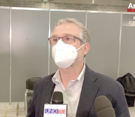 Covid-19, l’assessore Bezzini rinnova l’invito a vaccinarsi per over 60 e fragili