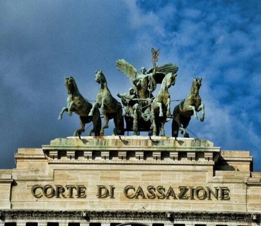 Suprema Corte di Cassazione: illegittime le sospensioni dei sanitari in presenza di esenzioni firmate dal medico di medicina generale
