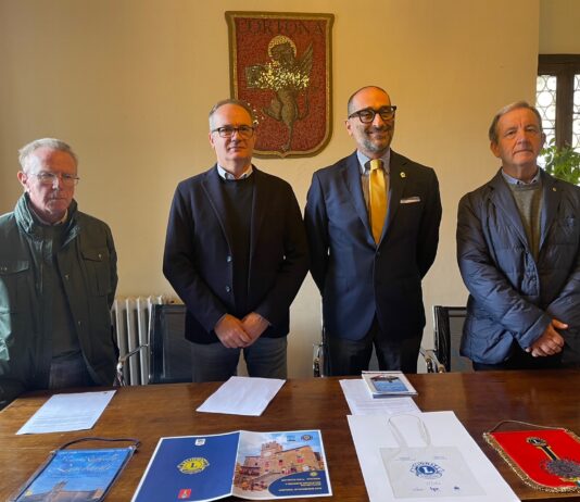 Oltre 200 Lions da tutta la Toscana si ritrovano a Cortona