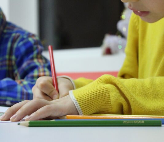 Ad Alberoro scuola elementare senza riscaldamento. I genitori chiedono spiegazioni e soluzioni rapide