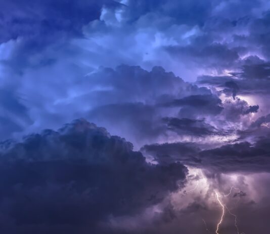 Codice giallo per temporali forti e rischio idrogeologico per venerdì 4 novembre