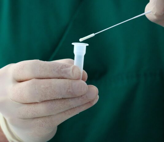 Coronavirus: in Toscana 1.772 nuovi casi e 18 decessi