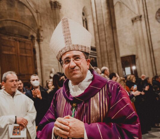 Domenica Cortona dà il benvenuto al nuovo vescovo Andrea Migliavacca