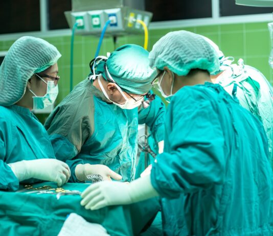 Il Covid ha annullato 400mila interventi di chirurgia generale