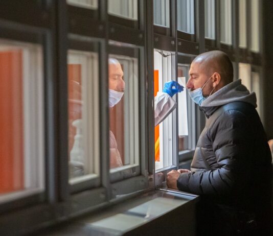 Coronavirus: in Toscana 1.210 nuovi casi. 9 decessi con un’età media di 82,4 anni