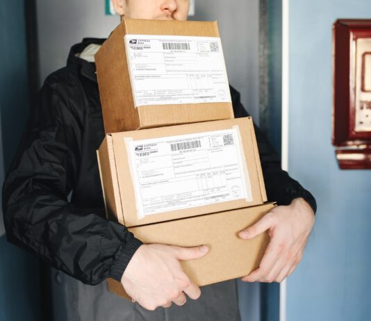 Attenzione alle mail che segnalano pacchi non consegnati, è phishing