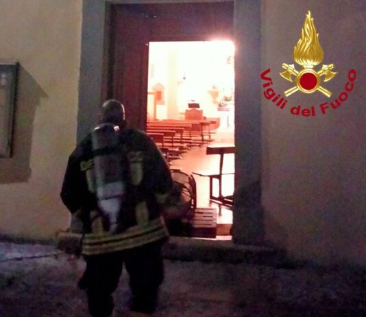 Esalazioni di monossido di carbonio durante il catechismo: ricoverati il sacerdote e una donna