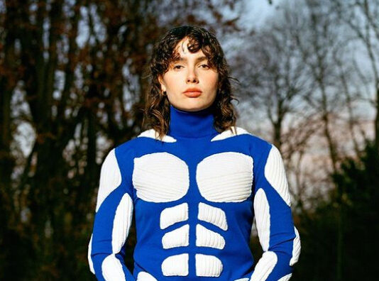 Dopo giorni di silenzio Madame torna a parlare con un post su Instagram