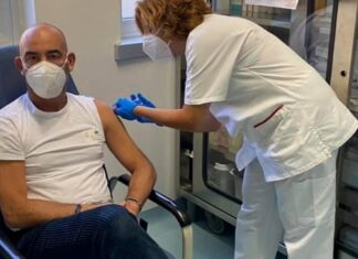 Matteo Bassetti: “iniziamo a far tacere chi ha detto agli italiani che 3 dosi bastavano”