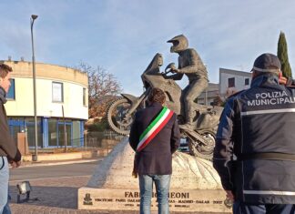 Ieri a Castiglion Fiorentino il ricordo di Fabrizio Meoni, campione di rally motociclistici