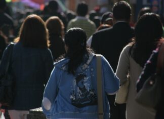 “Arbitrario, illegittimo e nullo” l’obbligo vaccinale per i sanitari nello Stato di New York