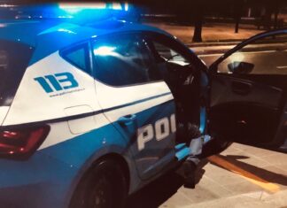 Aggredito e derubato dell’iPhone 11 Red tra via Margaritone e piazza S. Agostino