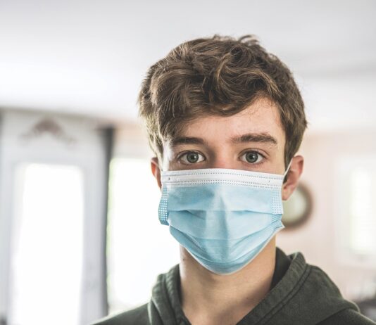 Cochrane: “l’uso di mascherine fa poca o nessuna differenza nell’esito dell’infezione Covid-19”