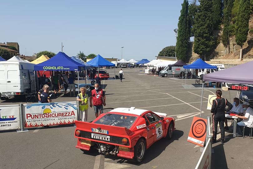 Grande-successo-per-la-16esima-Historic-Rally-delle-Vallate-Aretine.jpg