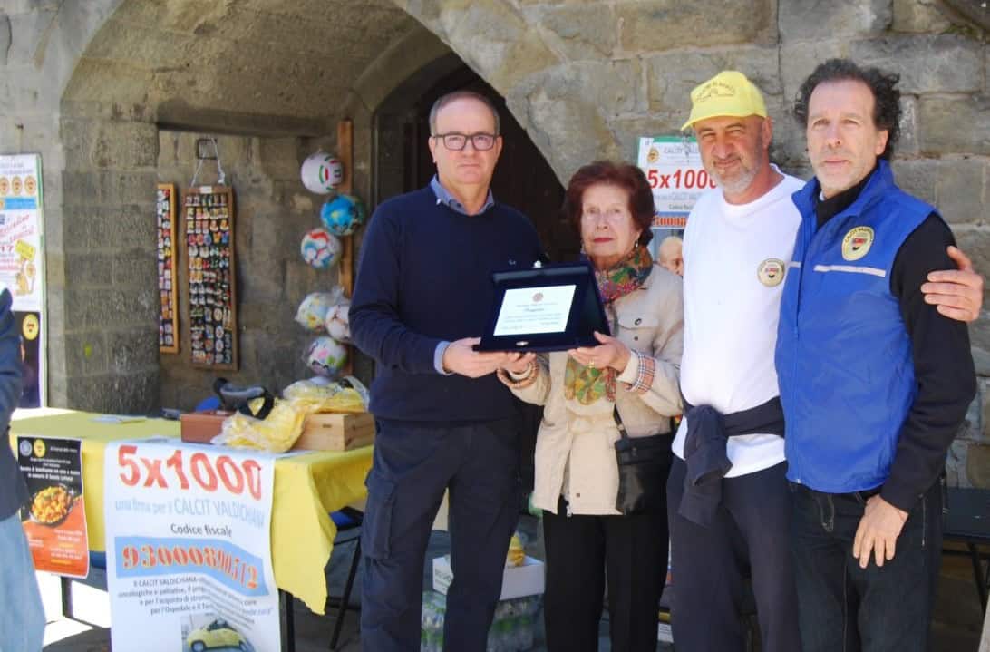 Cortona, successo per l’edizione del Mercatino del Calcit