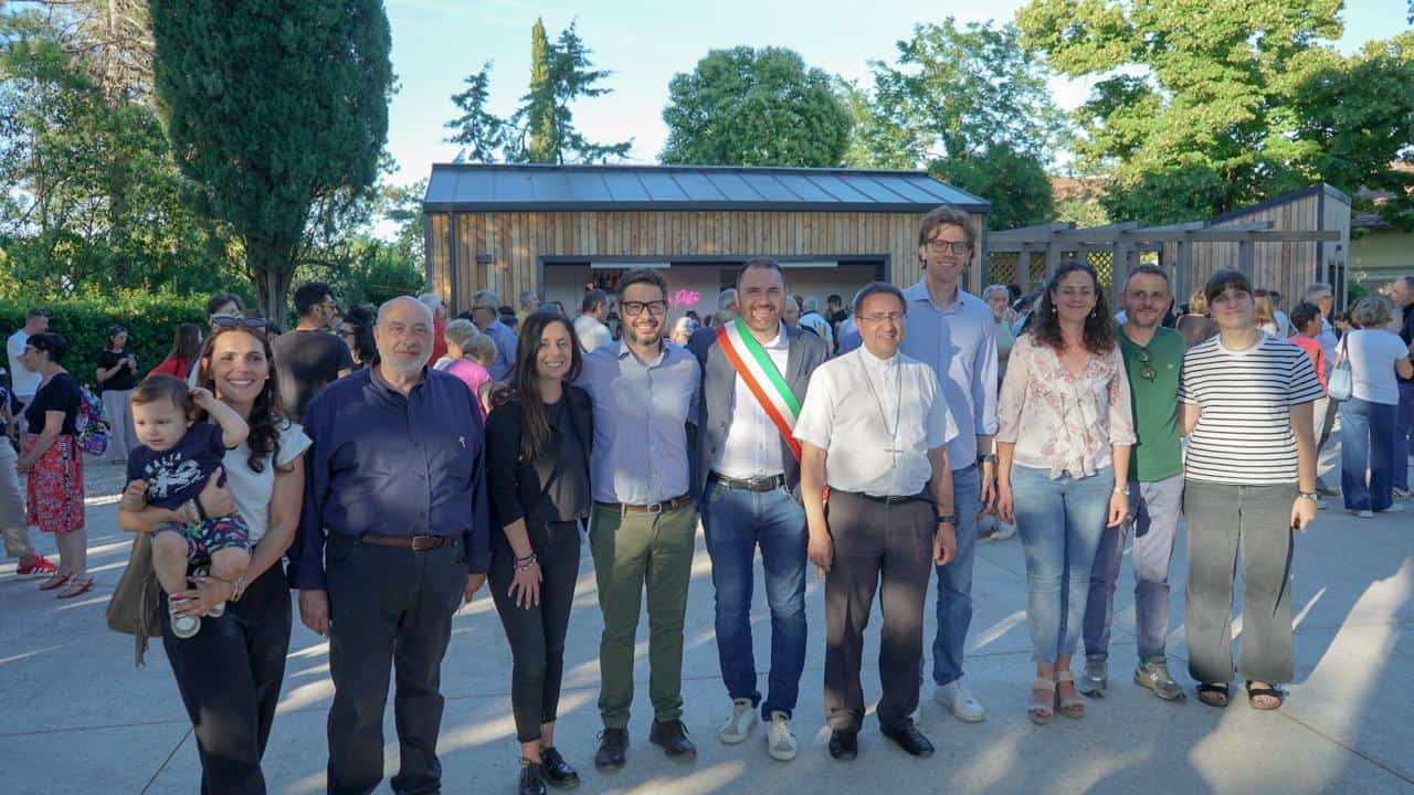 Foiano: in centinaia per la rinascita dei giardini “La Pista”